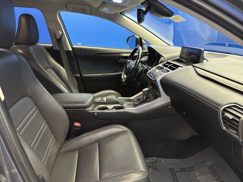 Used 2018 Lexus NX 300 FWD image 23