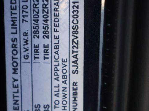 New 2025 Bentley Bentayga image 33