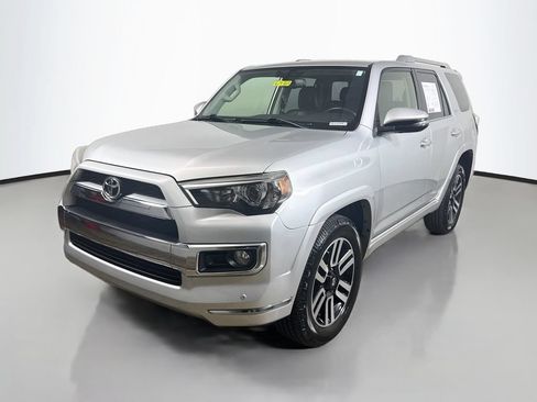 Used 2014 Toyota 4Runner Limited AWD/4WD image 3