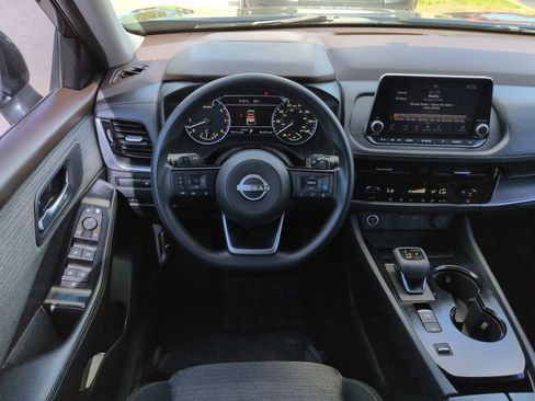 Used 2023 Nissan Rogue SV FWD image 16
