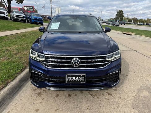 Used 2022 Volkswagen Tiguan SEL R-Line image 8