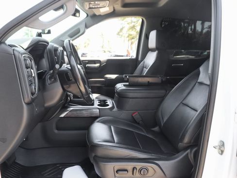 Used 2020 Chevrolet Silverado 1500 LTZ w/ LTZ Plus Package AWD/4WD image 19