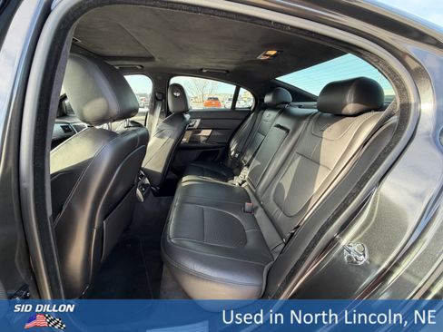 Used 2011 Jaguar XF R image 21
