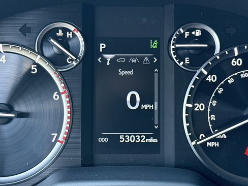 Used 2021 Lexus GX 460 Premium AWD/4WD image 22