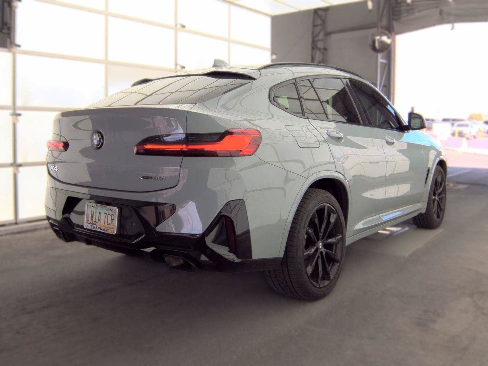 Used 2024 BMW X4 xDrive30i w/ M Sport Package AWD/4WD image 2