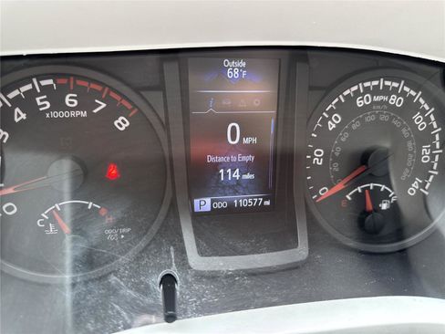 Used 2021 Toyota Tacoma SR w/ SR Convenience Package RWD image 35
