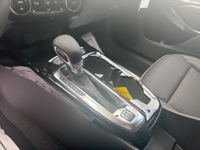 New 2026 Chevrolet Trax ACTIV w/ Driver Confidence Package FWD image 14