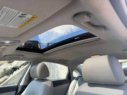 Used 2018 Hyundai Sonata Limited FWD image 16