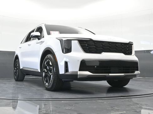 Used 2024 Kia Sorento S w/ Panoramic Sunroof Package FWD image 66