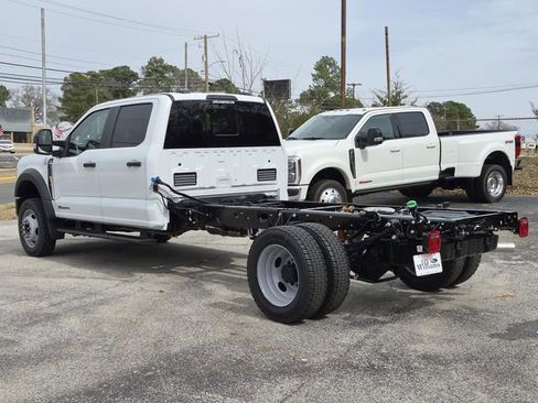 New 2026 Ford F550 4x4 Crew Cab Super Duty w/ XL Chrome Package image 3