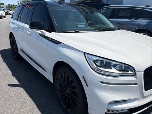 Used 2024 Lincoln Aviator Black Label AWD/4WD image 1