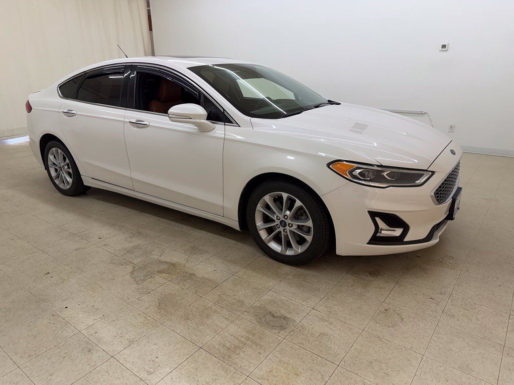 Used 2020 Ford Fusion Energi Titanium FWD image 6