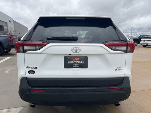 Used 2025 Toyota RAV4 LE image 4