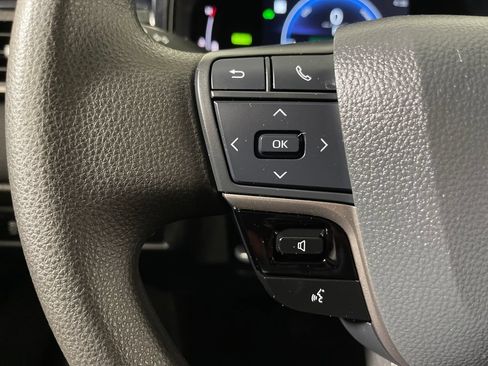 Used 2025 Toyota Camry LE FWD image 26