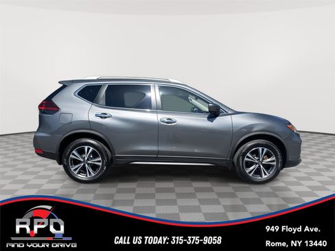Used 2019 Nissan Rogue SV w/ Sun & Sound Touring Package AWD/4WD image 6