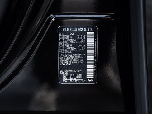 New 2026 INFINITI QX80 4WD image 25