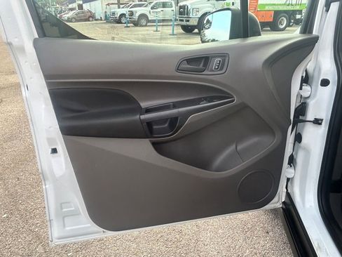 Used 2019 Ford Transit Connect XL image 34