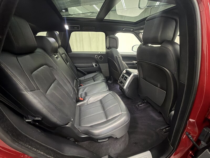 Used 2020 Land Rover Range Rover Sport HSE AWD/4WD image 14