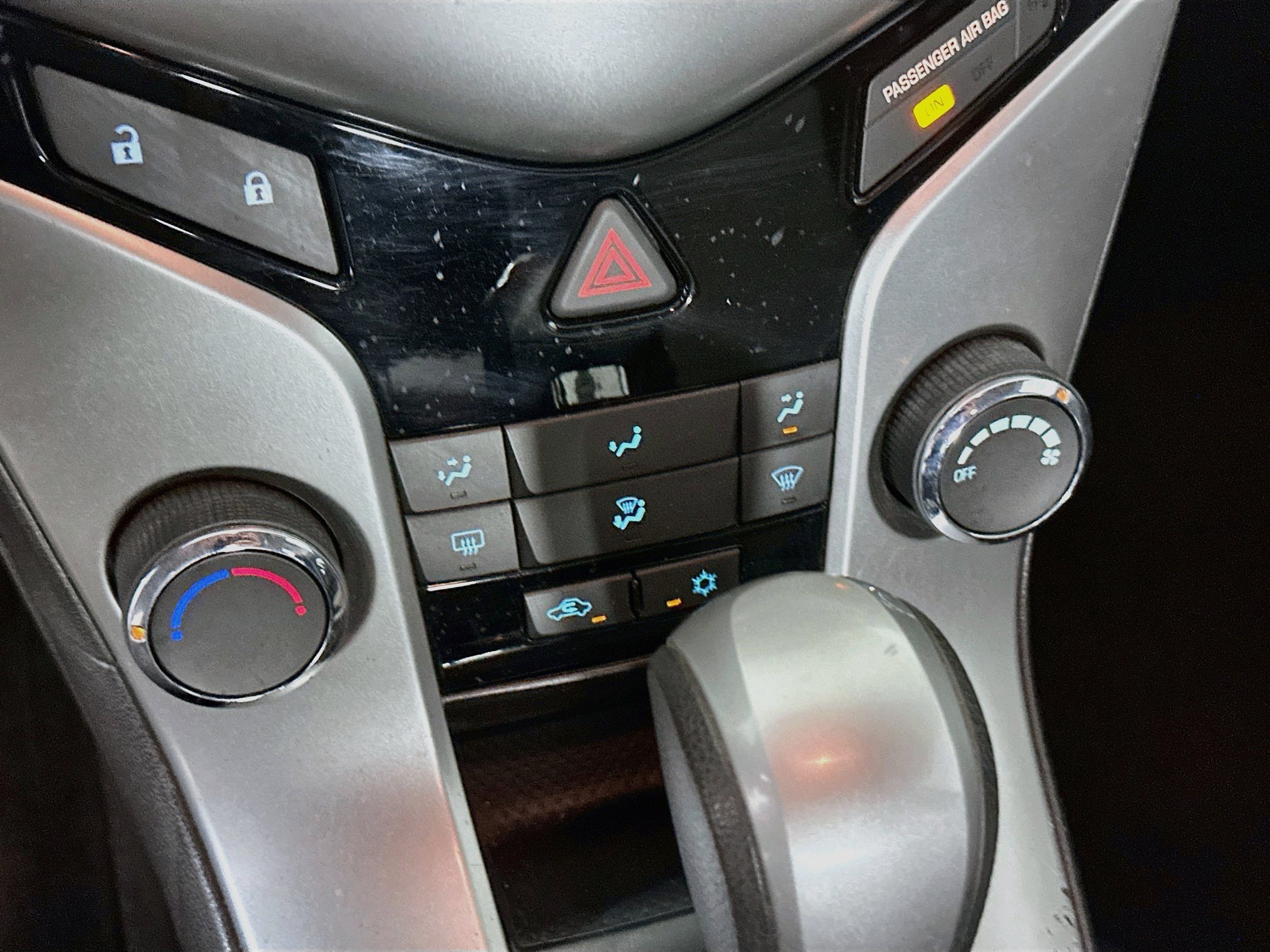 Used 2014 Chevrolet Cruze LS FWD image 21