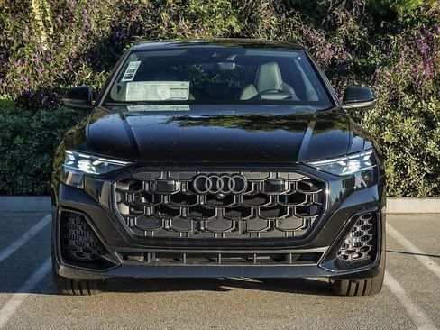 New 2026 Audi SQ8 Prestige image 2