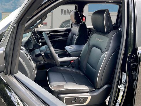 New 2026 RAM 1500 Laramie w/ Night Edition AWD/4WD image 9