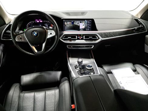 Used 2022 BMW X7 xDrive40i w/ Executive Package image 9
