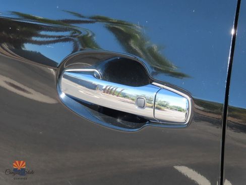 Used 2010 Lexus LX 570 4WD image 29