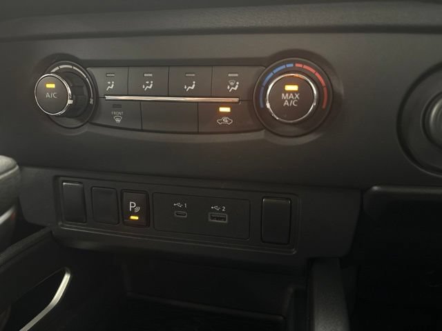 Used 2025 Nissan Frontier SV RWD image 28