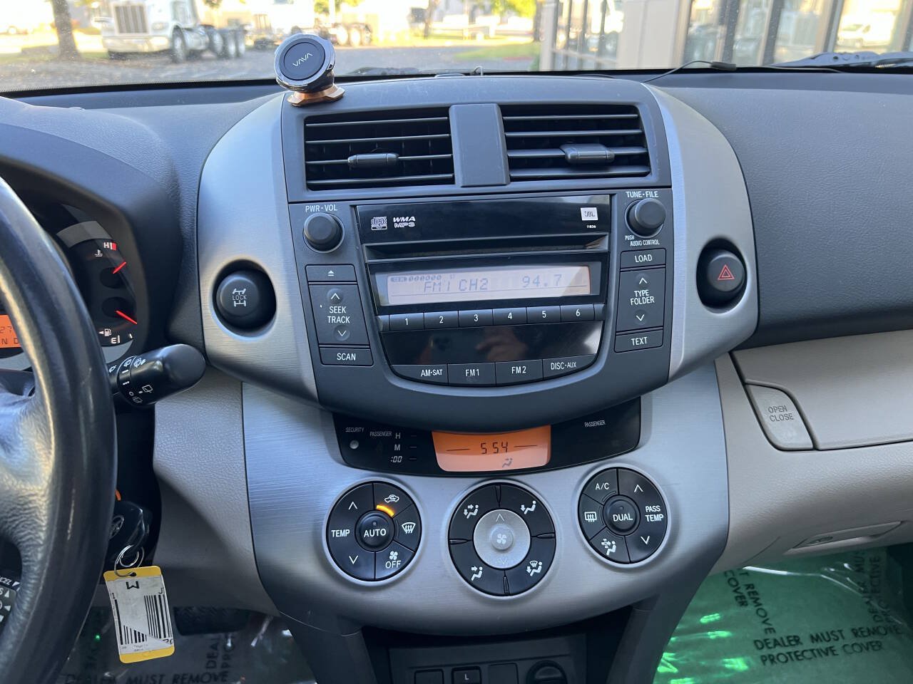 Used 2008 Toyota RAV4 Limited AWD/4WD image 18