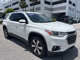 Used 2019 Chevrolet Traverse LT w/ LT Premium Package FWD video 1