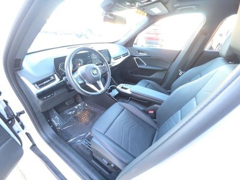 Used 2025 BMW X1 xDrive28i image 12