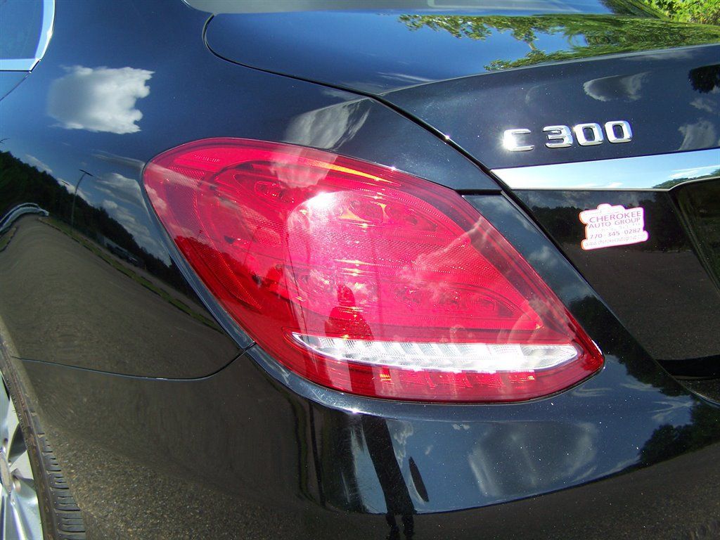 Used 2015 Mercedes-Benz C 300 Sedan image 23
