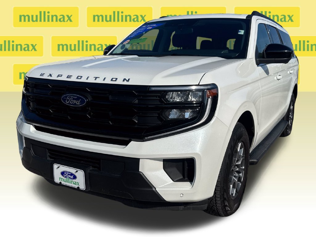 Used 2025 Ford Expedition Max Active RWD image 10