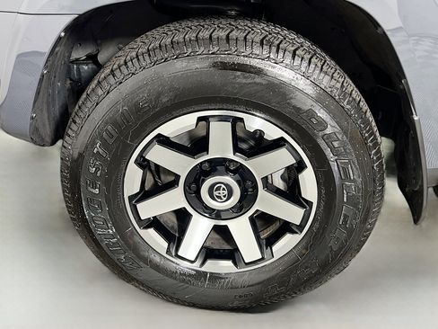 Certified 2024 Toyota 4Runner TRD Off-Road Premium w/ Off Road Premium Plus Package AWD/4WD image 28