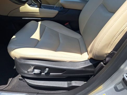 Used 2019 Cadillac XT5 FWD image 28