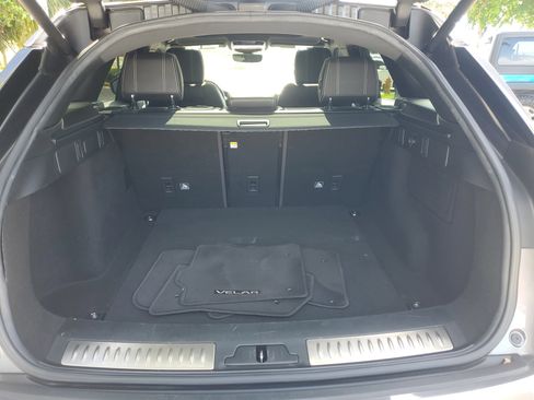 Used 2019 Land Rover Range Rover Velar S image 14