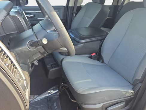 Used 2021 RAM 1500 Classic SLT AWD/4WD image 15