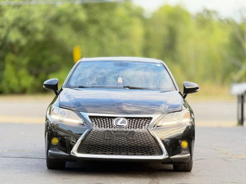 Used 2016 Lexus CT 200h FWD image 3