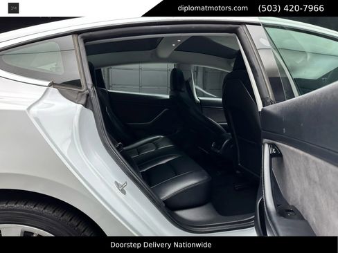 Used 2020 Tesla Model 3 Long Range image 21
