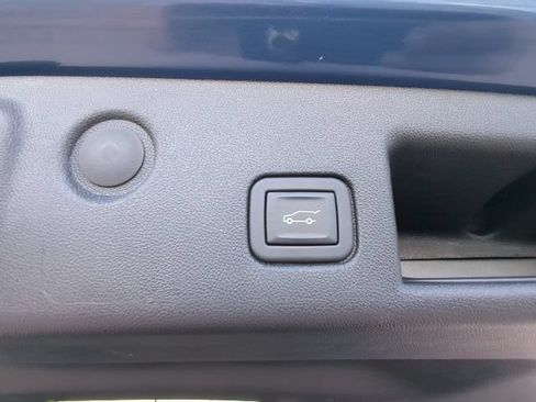 Used 2024 Chevrolet Equinox RS AWD/4WD image 34
