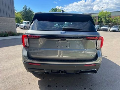 Used 2025 Ford Explorer ST-Line AWD/4WD image 6