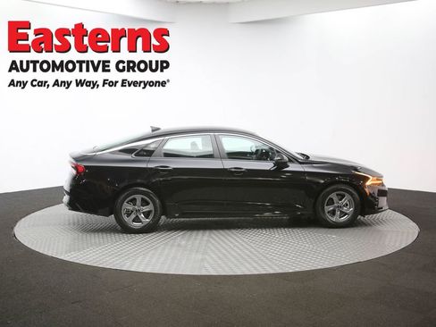 Used 2024 Nissan Sentra SV image 44