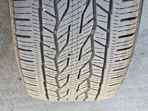 Used 2025 Chevrolet Traverse LT w/ Sun and Wheel Package FWD image 12