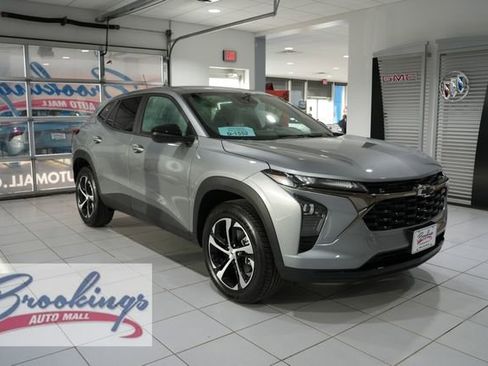 New 2026 Chevrolet Trax RS w/ Driver Confidence Package image 1