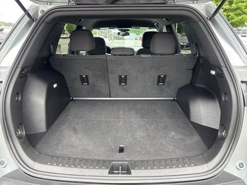 Used 2025 Chevrolet Equinox LT FWD image 33
