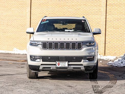 Used 2022 Jeep Wagoneer Series II w/ Premium Group I image 2