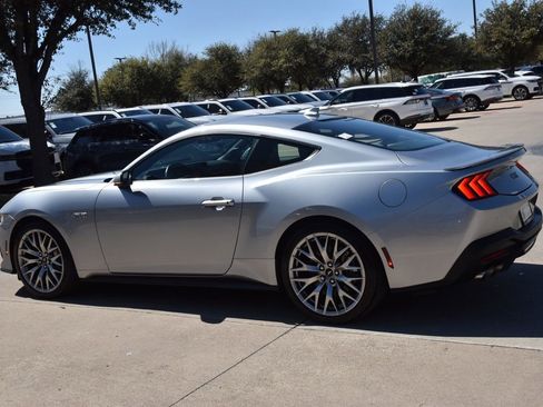 Certified 2025 Ford Mustang GT Premium image 11