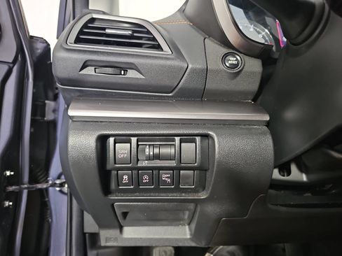 Used 2023 Subaru Crosstrek 2.5i Limited AWD/4WD image 25