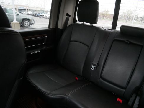 Used 2017 RAM 1500 Laramie w/ Convenience Group AWD/4WD image 12