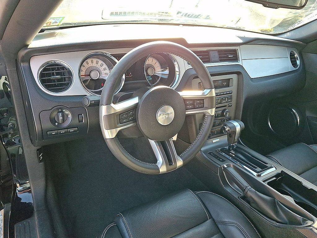 Used 2012 Ford Mustang Premium RWD image 20
